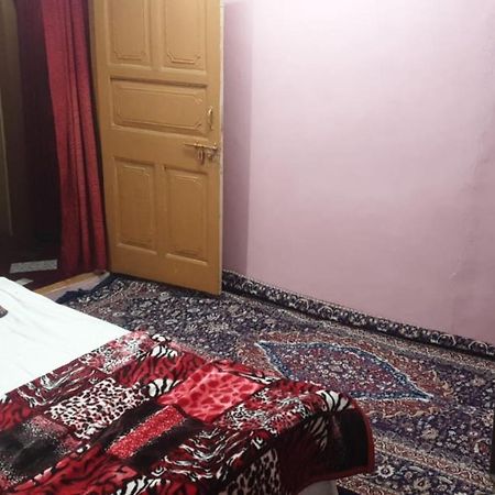 Lake Boulevard Guest House Srinagar  Bagian luar foto