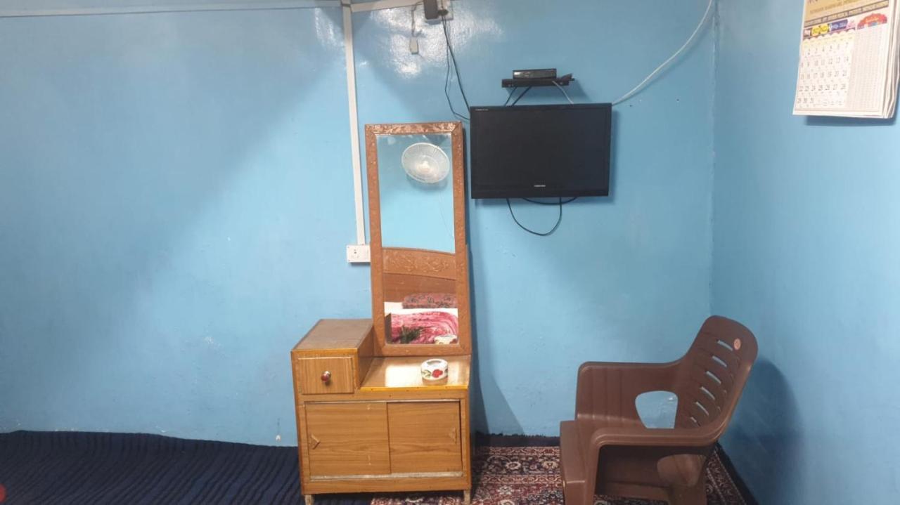Lake Boulevard Guest House Srinagar  Bagian luar foto